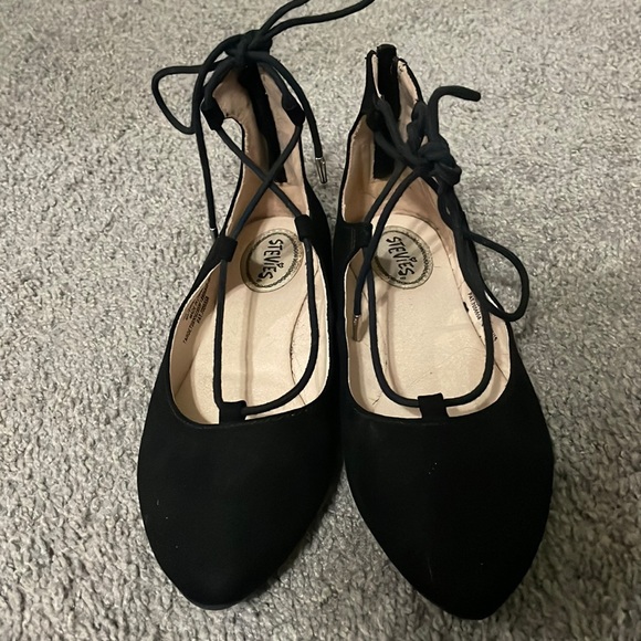 Stevie’s lace up flats size 4 - Picture 1 of 5